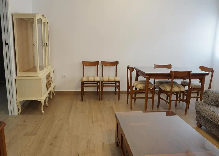 La Pina Cabezuela Del Valle