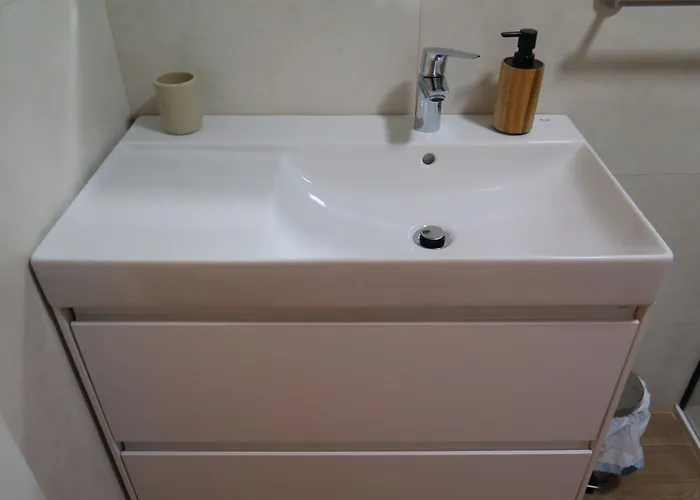 La Pina * Cabezuela Del Valle